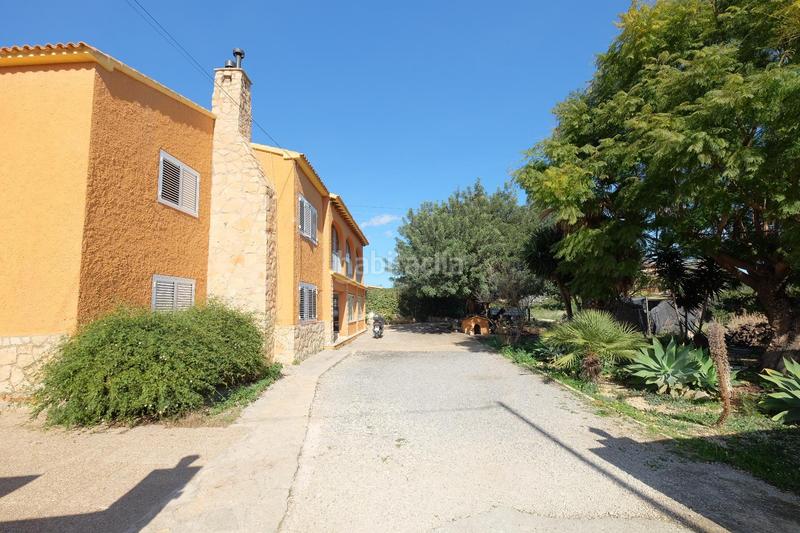 Foto be0498f3-037c-47a8-b0d8-0d3865561e39. Xalet amb aparcament piscina a Benicolada - Las Adelfas Calp