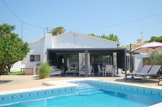 Chalet en Gargasindi - Garduix - Colina del Sol. Calpe  villa con piscina a poca distancia a pie del centro de la