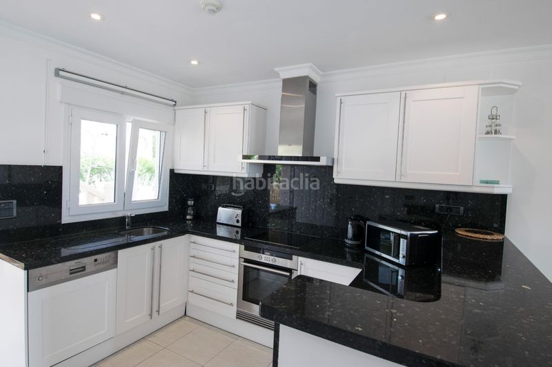 Foto 04854729-0f2e-496e-bc17-326d38f80ca5. Apartament amb calefacció piscina a La Fustera Benissa