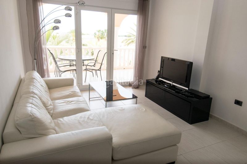 Foto f205e303-8504-490a-859d-9cc7f10fee9f. Apartament amb calefacció piscina a La Fustera Benissa