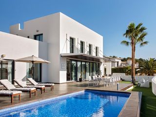 Xalet en Gran Sol. Villa de dise�o llave en mano con vistas al mar y al pe��n de if