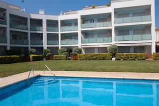 Apartament a Carrer folch de cardona 1. Apartamento a 150 m de la playa. zona club nautico