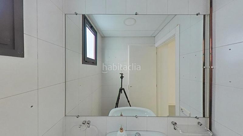 Foto 9f0b0a74-ce63-4b35-9dad-1fbf98e3707c. Bureau dans Sant Ramon - Maternitat Barcelona