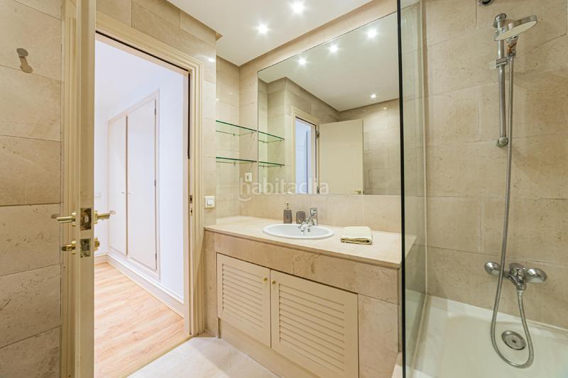 Foto 48db6f46-0995-4971-b9f2-3fbf01d917c6. Apartamento passeig de gracia consell de cent en Barcelona