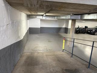 Parking coche en Guinardó. Junto p maragall