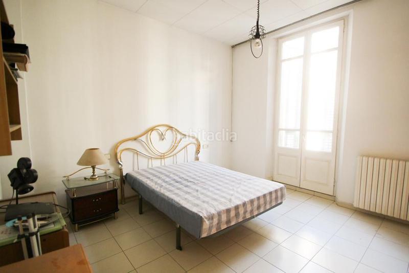 Foto 02531c28-1294-444f-b9df-7818181af63f. Chalet en la rambla junto a cines imperial en Centre Sabadell