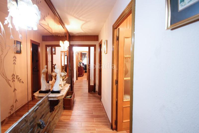 Foto ffa69fde-e973-41b2-a48c-696cdd40a1c6. Chalet en la rambla junto a cines imperial en Centre Sabadell