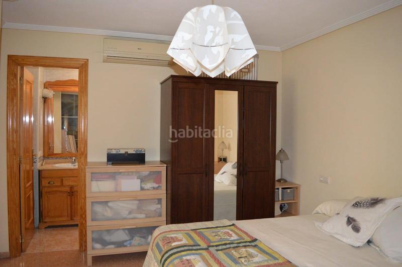 Foto af2c33c0-7277-4c4c-924b-781d85333221. Duplex avec parking dans Centro Elda