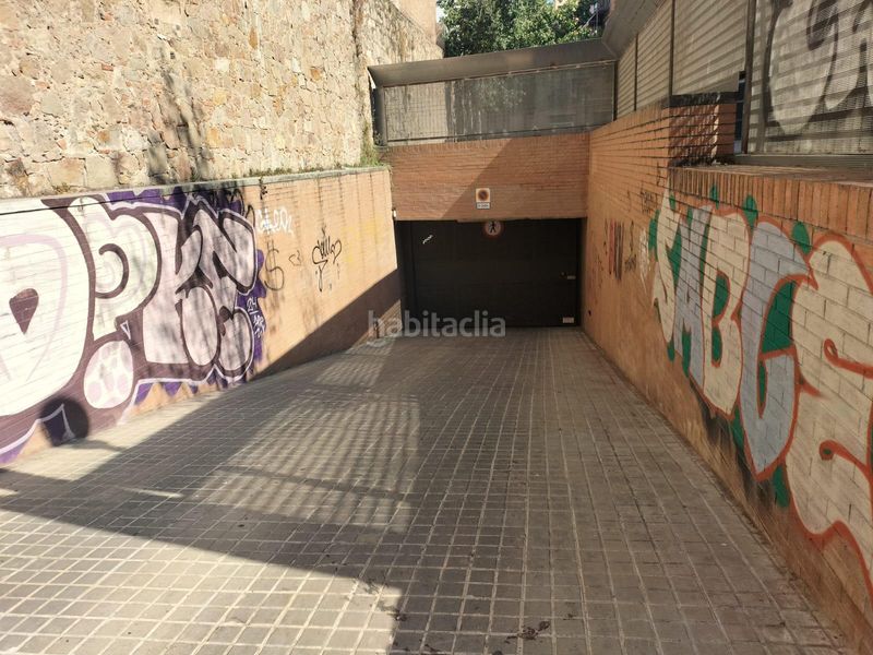 Foto 410ece87-15a0-4742-baa3-f281ee1b1f3e. Aparcament cotxe a Sants Barcelona