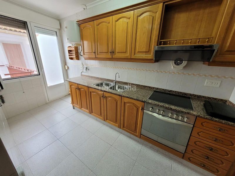 Foto 37a27760-3d78-4ede-bdb9-85cce10428ac. Casa aparellada a Sax