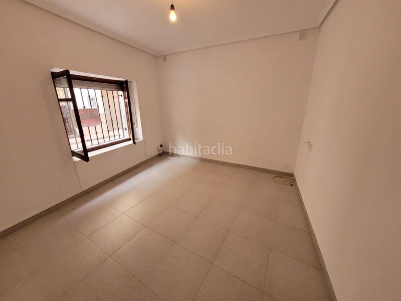 Foto e0ab914b-32c8-499e-9866-f6c195b281b4. Casa aparellada a Sax