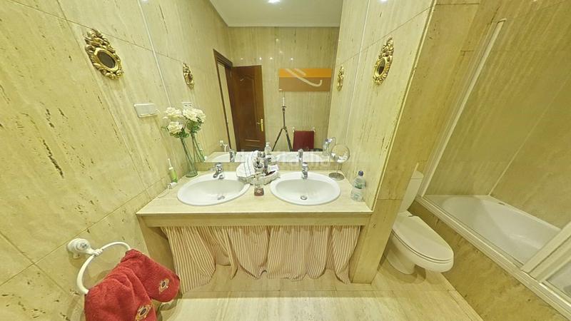 Foto ab90b3cd-9681-415c-be85-3826a10c47ca. Chalet avec chauffage parking piscine dans Castillo-Campodón Villaviciosa de Odón