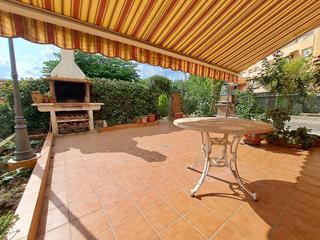 Maison jumelée à Olesa de Montserrat. Zona de els closos