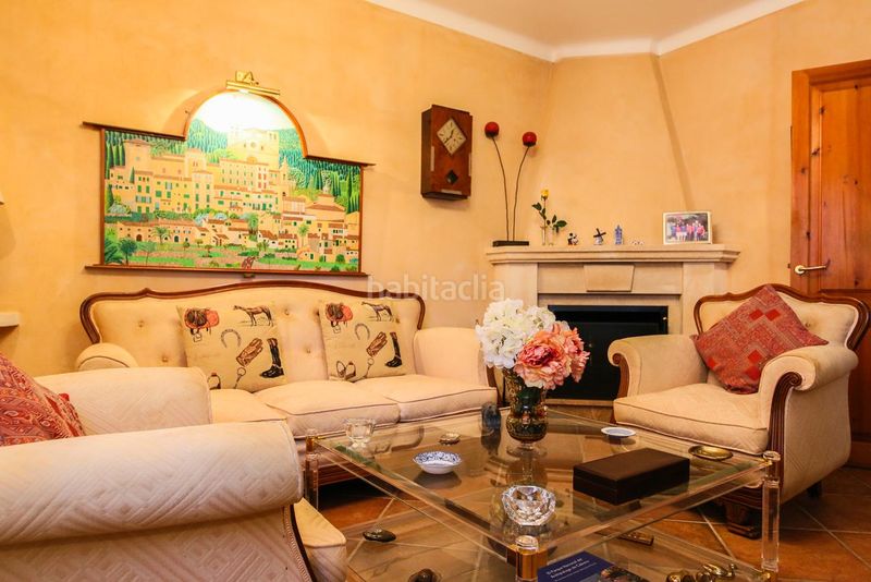 Foto 46c3c07c-074b-4bab-95d5-82aa0aa3d2a2. Casa aparellada a Campos poble Campos