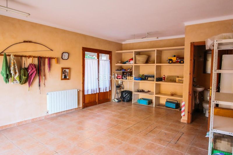 Foto b6a6f0d6-68bb-4cfd-9529-63e55b138da6. Casa aparellada a Campos poble Campos