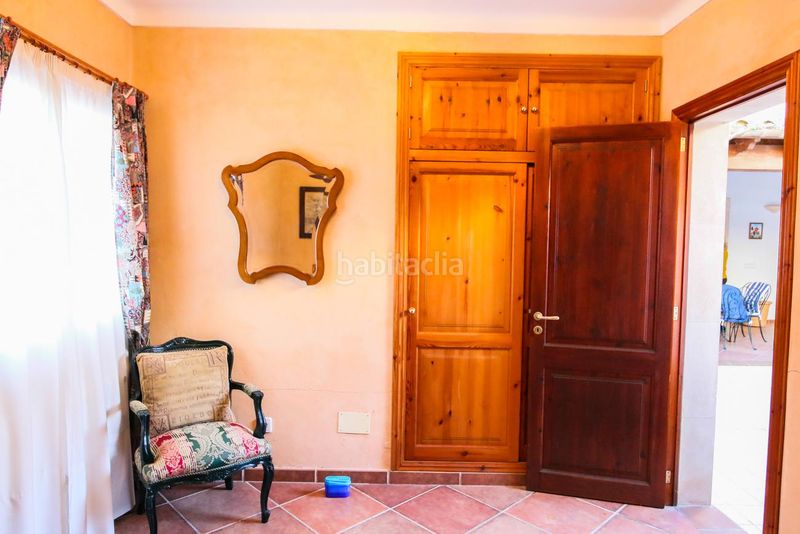 Foto cc9c7eee-21f6-483a-8dae-86d5846e6a7f. Casa aparellada a Campos poble Campos