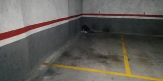 Parking coche en Sants. Sants  rambla brasil