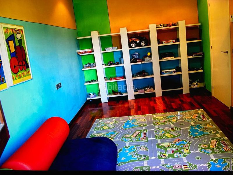 Foto 0bcc91ff-ba16-4f03-8c5e-bc3b410d387c. Xalet amb calefacció aparcament a Bescanó