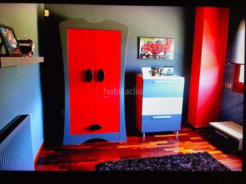 Foto 5a4d33b2-75d6-443f-96a7-f27f98d2d4a7. Xalet amb calefacció aparcament a Bescanó