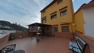 Towny house in Piera. Junto nuevo ambulatorio