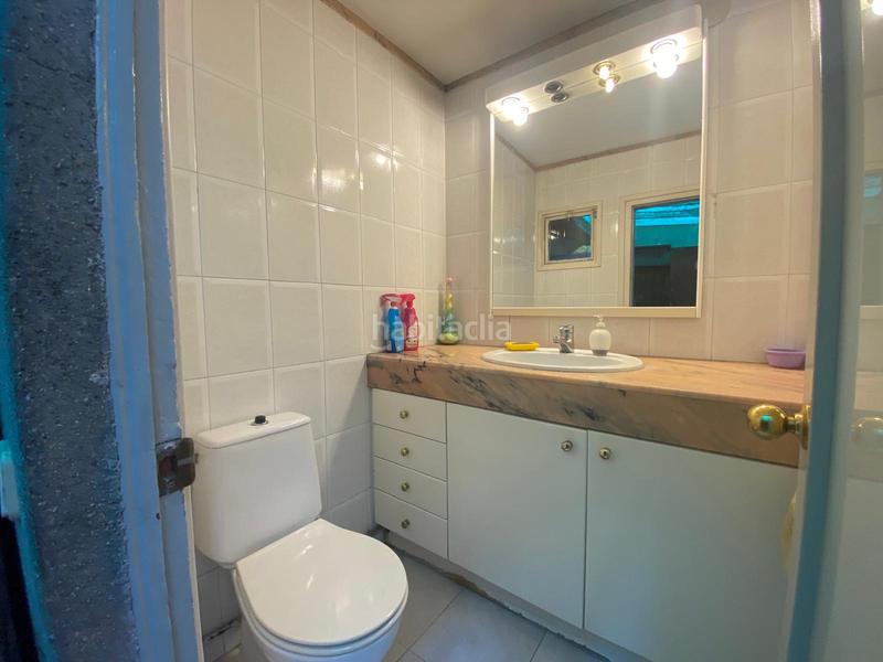 Foto 4fd29684-ca6f-458a-9058-93d55aa5ff59. Casa pareada zona centro muy tranquila y bien comunicada. en Sabadell