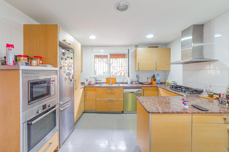 Foto a2fff9e4-5e8a-436d-bf77-4582ef0c1e6e. Chalet parc nadalescola virgen de la salud en Centre-Can Nadal Sant Feliu de Llobregat