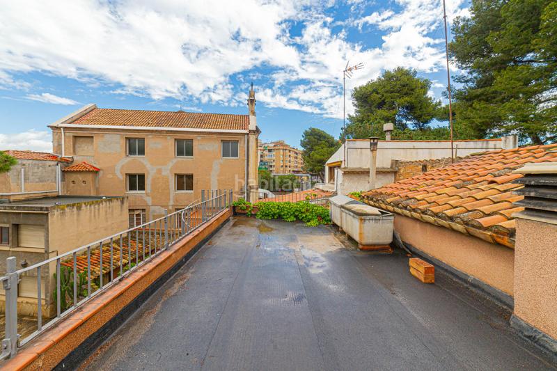Foto b943a0e0-e70e-415a-bca2-2b5786757b74. Chalet parc nadalescola virgen de la salud en Centre-Can Nadal Sant Feliu de Llobregat