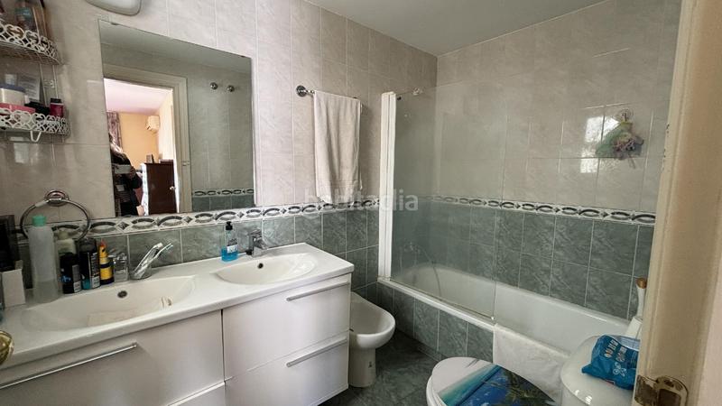 Foto 13c4f95a-fa4f-4e3e-9d2d-6555806ee019. Ático la zona tiene todos los servicios a mano en Mijas