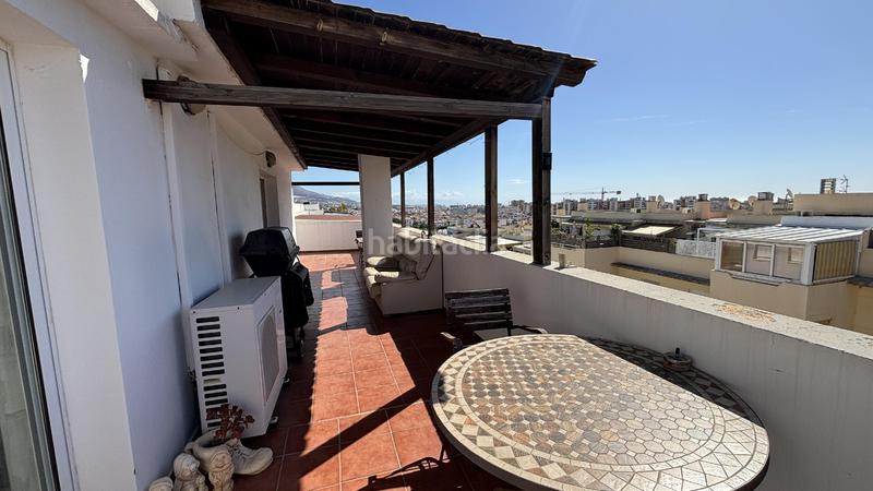Foto 485bbc36-6728-4de7-b85f-973ddab475bc. Ático la zona tiene todos los servicios a mano en Mijas