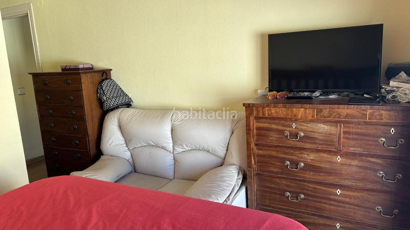 Foto b70206fa-a980-40f8-8a0f-52c2e8643954. Ático la zona tiene todos los servicios a mano en Mijas
