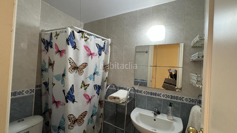 Foto ee31f40d-6a00-459a-9fe7-d46b51146686. Ático la zona tiene todos los servicios a mano en Mijas