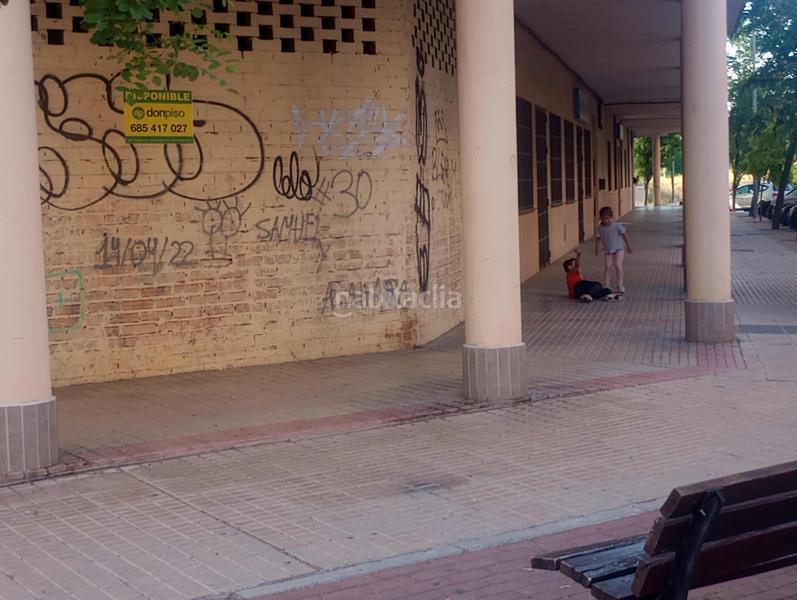 Foto 1e933e68-1f6c-4969-a04a-f9af571f9502. Alquiler local comercial zona en expansión, muchos servicios y posibilidades en Cáceres