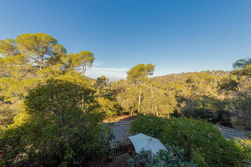 Foto d72e15e2-cb63-41cc-82c3-96b668103414. Chalet vallvidrera collserola en Vallvidrera - Tibidabo - Les Planes Barcelona
