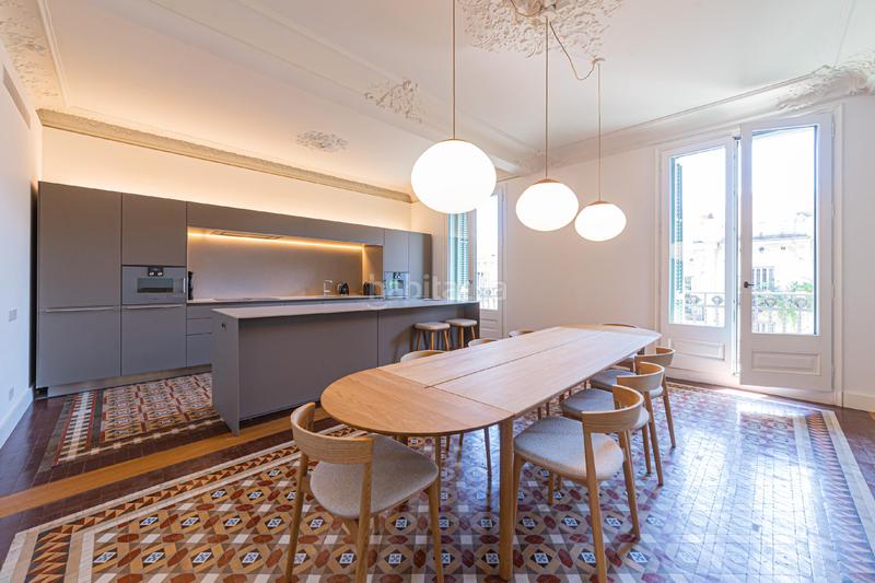 Foto 179ec40a-92fc-4bb8-b973-11dd3a875b48. Dúplex eixample casa burés en Dreta de l´Eixample Barcelona