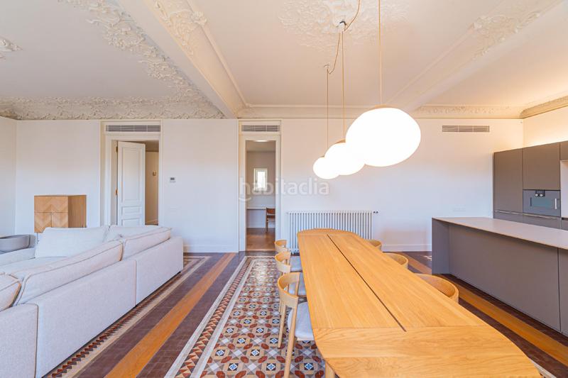 Foto c9e4bb00-fb5e-47ee-822e-8c8b91b99524. Dúplex eixample casa burés en Dreta de l´Eixample Barcelona
