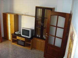 Apartament a Baeza. Cerca de la academia de la guardia civil e instituto