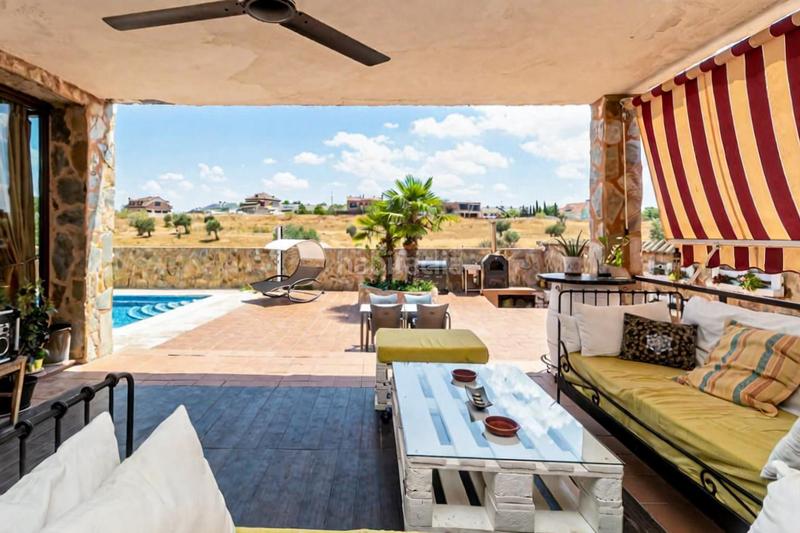 Foto a12dd7da-d755-4c76-95c3-a2a43573508f. Chalet mit heizung parking pool in La Montaña - El Cortijo Aranjuez