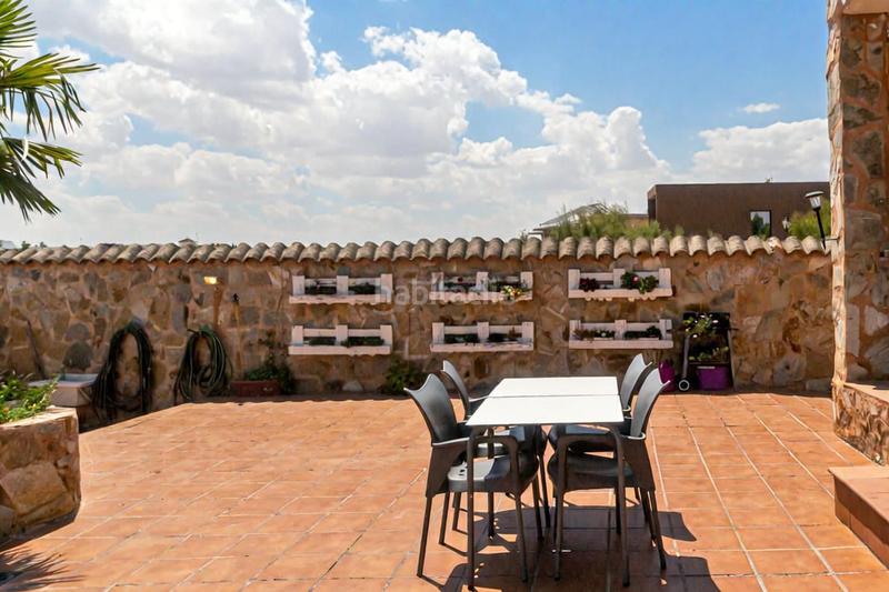 Foto f9acc644-ac5a-4591-ac31-fc316223d733. Chalet mit heizung parking pool in La Montaña - El Cortijo Aranjuez