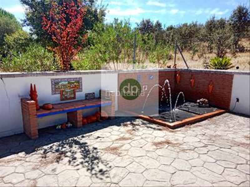 Foto d14ae62d-85fc-47b8-ba80-fbc60a3fbf54. Masia amb aparcament piscina a Codosera (La)