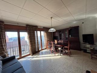 Appartement à Creu de Barberà. Junto plaza de la creu de barbera