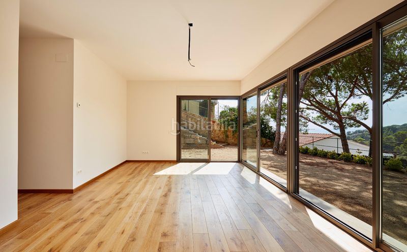 Foto 4fdfd629-1a51-45bd-90d2-36101eae6f90. Xalet amb aparcament piscina a Canyelles Lloret de Mar