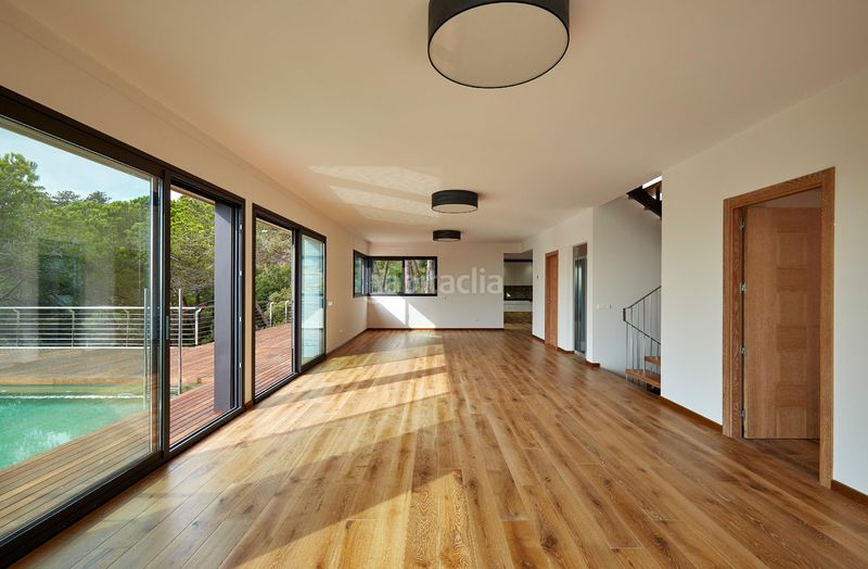 Foto b5a6ebb6-154a-4aa4-8b0c-ebb8edfa9017. Xalet amb aparcament piscina a Canyelles Lloret de Mar