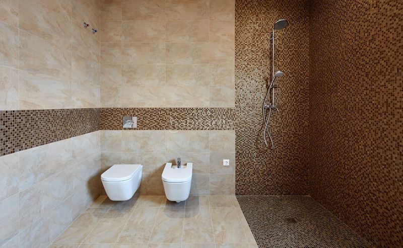 Foto c3a97fa1-3371-4d38-b42f-3a362b8c5a4d. Xalet amb aparcament piscina a Canyelles Lloret de Mar