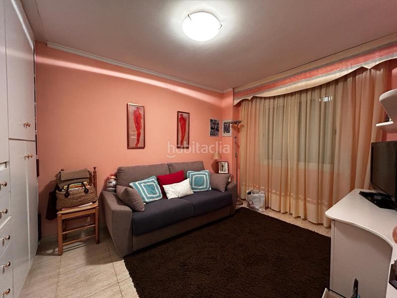 Foto 4d69a242-b431-44df-abbb-d8a57aeb5eb9. Casa bifamiliare con riscaldamento parcheggio in Masquefa