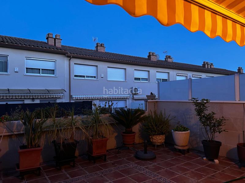Foto 8abf8e7d-2939-49a0-a16b-3c003a278ebf. Casa bifamiliare con riscaldamento parcheggio in Masquefa