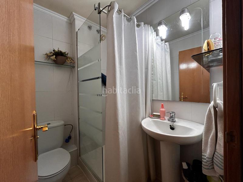 Foto f4955890-5a83-44aa-8b47-fda7dfea8483. Casa bifamiliare con riscaldamento parcheggio in Masquefa