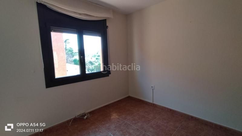 Foto 287f94ae-1c65-4b5f-bd42-c422368cc172. Pis amb calefacció aparcament a Torre de Claramunt (La)