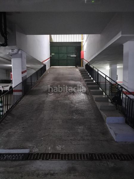 Foto 36a07fab-11e3-414e-ba0b-67cef1564267. Parking coche Navas de tolosa plaça maragall en Navas Barcelona