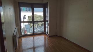 Casa aparellada a Betoño. Amplia vivienda adosada en zona protegida