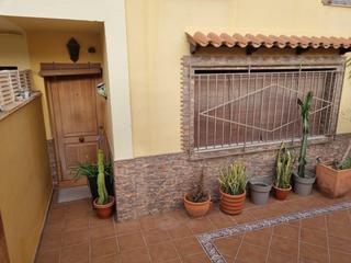 Towny house in Las Marinas. Cerca del mercadona.